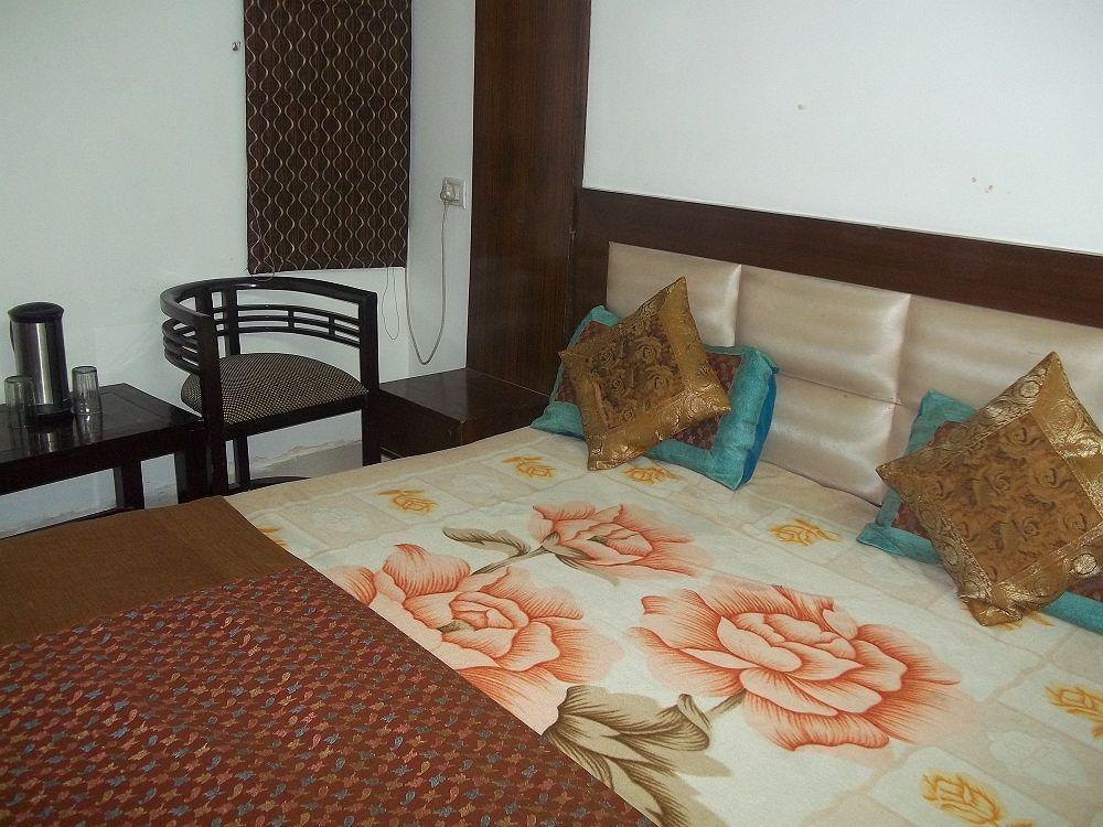 Hotel Mohan International New Delhi Luaran gambar