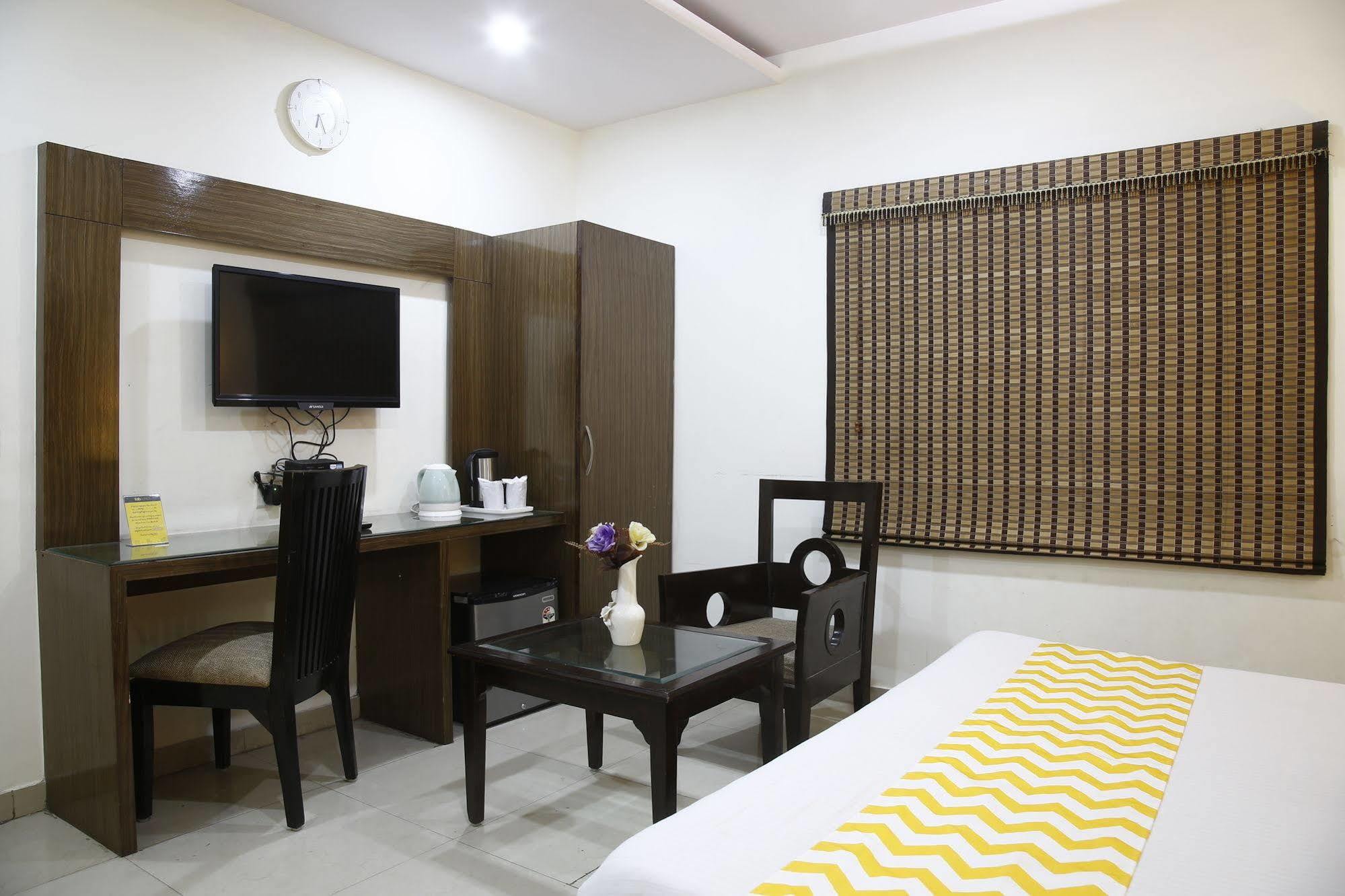 Hotel Mohan International New Delhi Luaran gambar