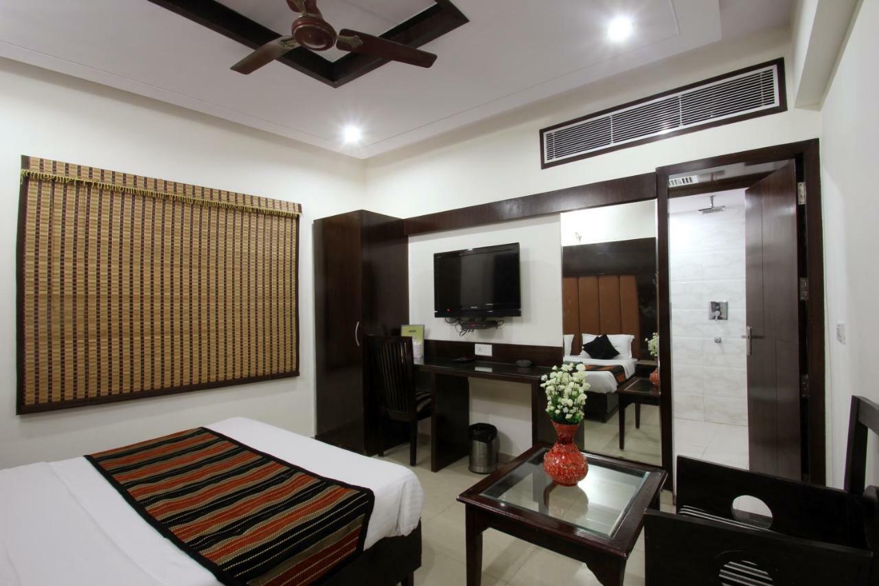 Hotel Mohan International New Delhi Luaran gambar