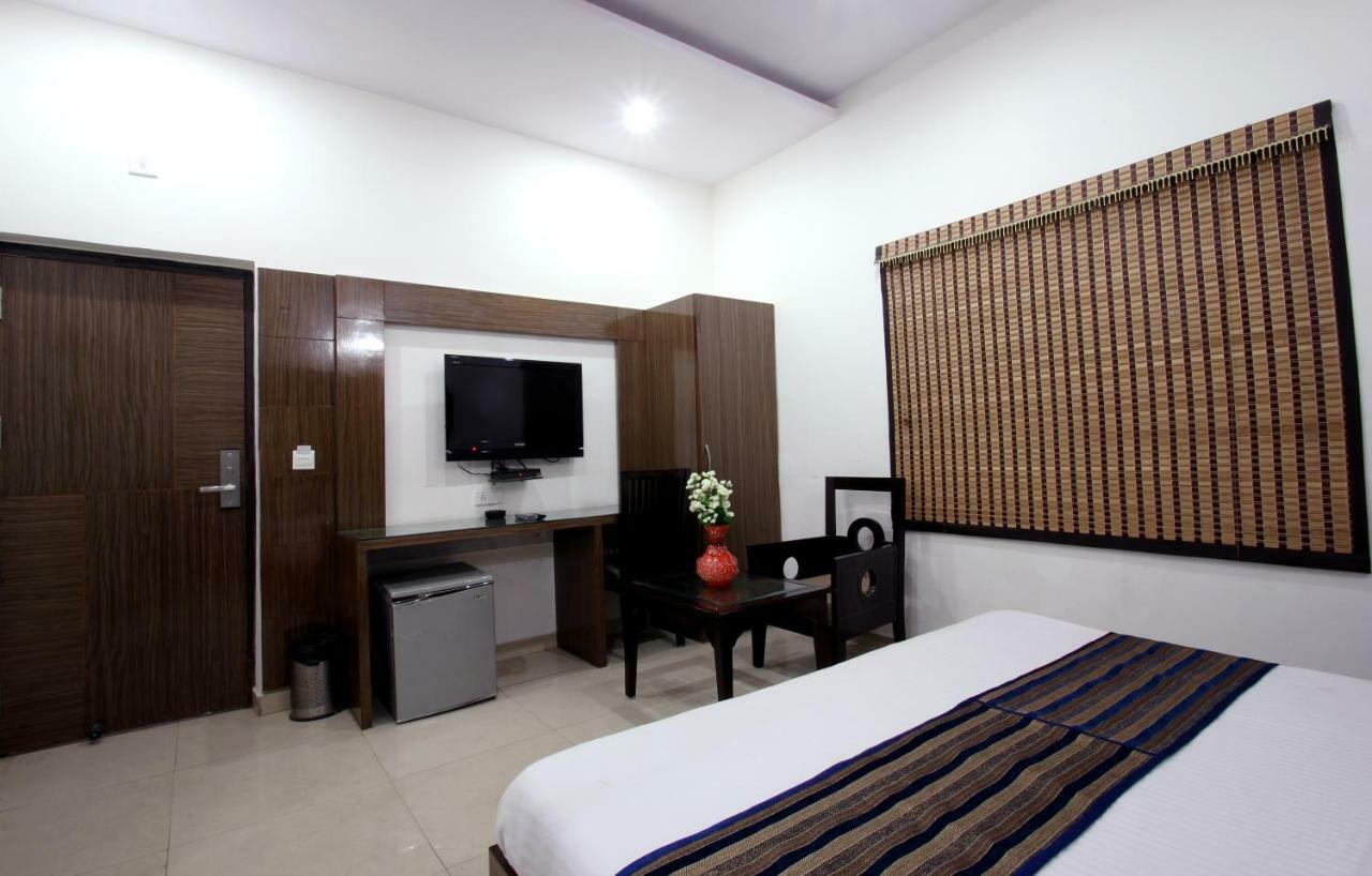 Hotel Mohan International New Delhi Luaran gambar