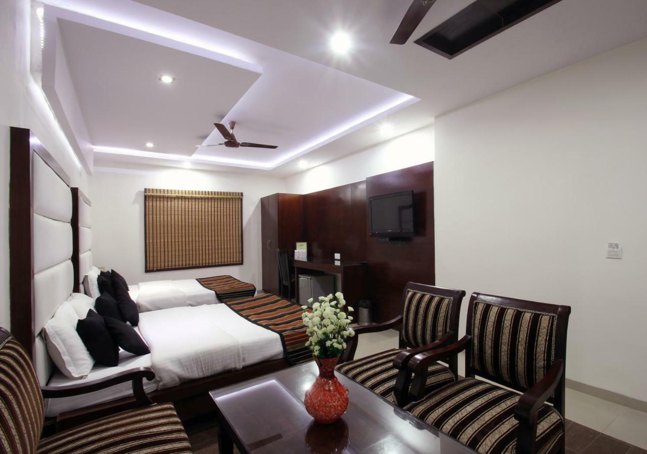 Hotel Mohan International New Delhi Luaran gambar