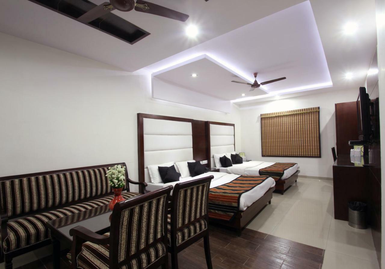 Hotel Mohan International New Delhi Luaran gambar