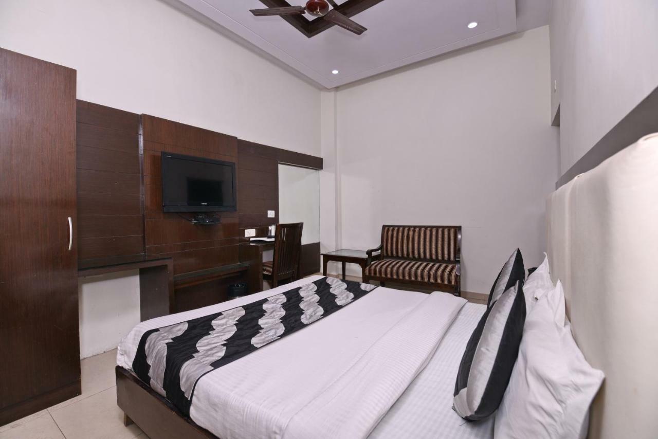 Hotel Mohan International New Delhi Luaran gambar